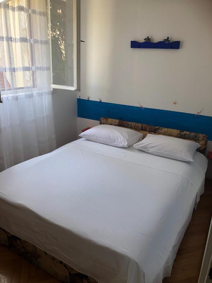 Apartmani Maretimo プリモシュテン エクステリア 写真